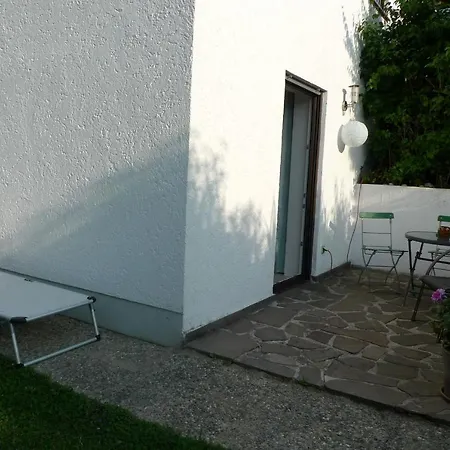 Geraeumiges Garten-appartement Im Efh Mit Separatem Eingang Apartamento Eching (Landshut)